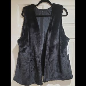 Black fashion to figure faux fur vest (xl, size 0)